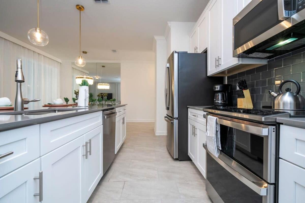 Wonderful 4bd Near W Pool At Storeylake 2557 Ferienhaus *
